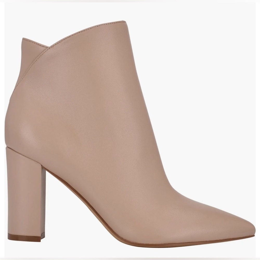 NEW Marc Fisher Womenβs Urmi Pointed Toe Bootie Size 9M